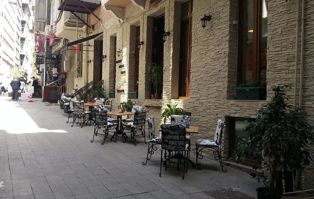 *** Bed & Breakfast Corner Living Space Istanboel Turkije