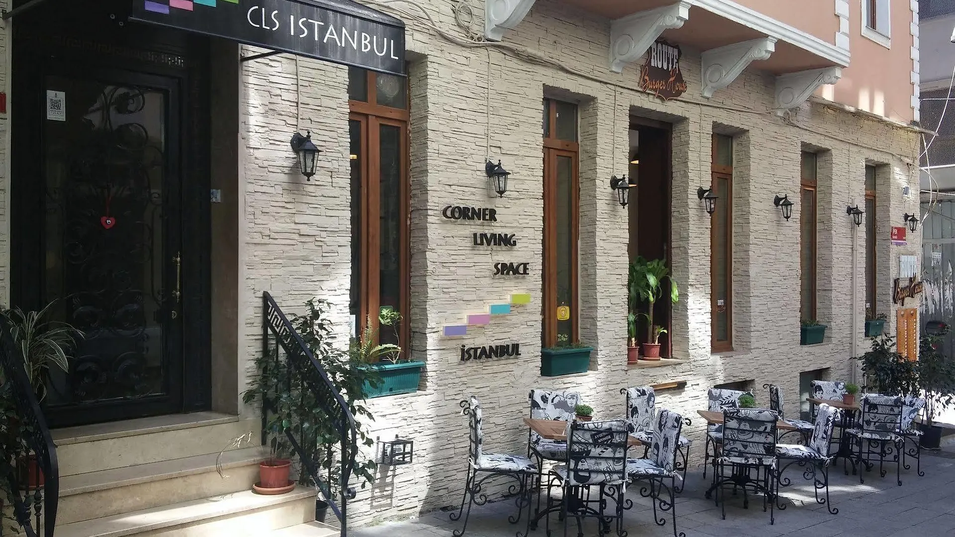 Corner Living Space Istanbul